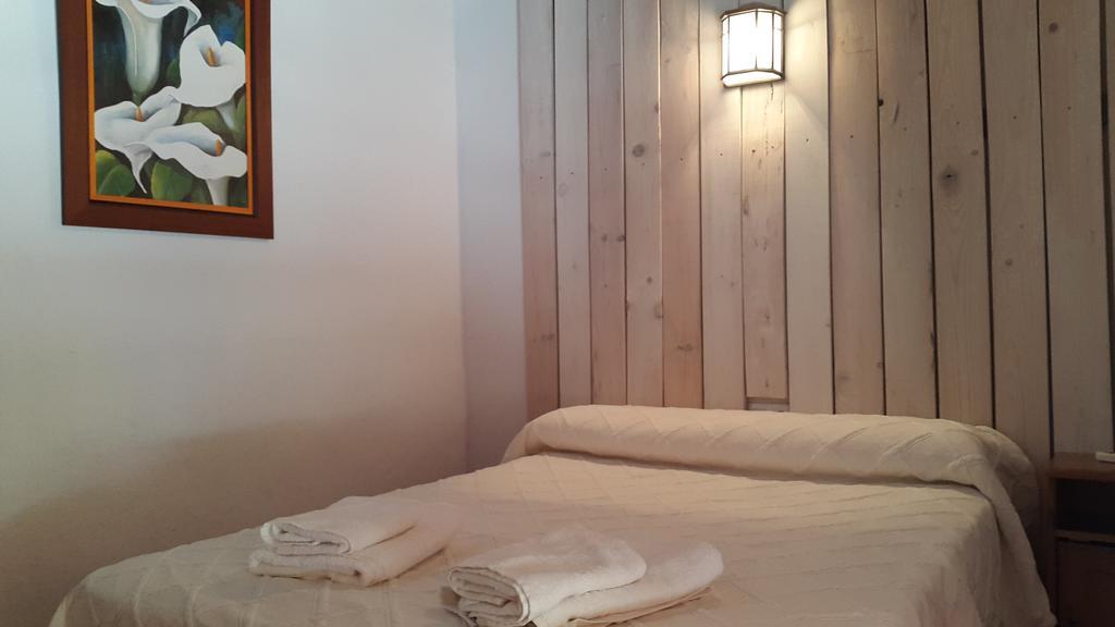 Albergue De Espiel ภายนอก รูปภาพ